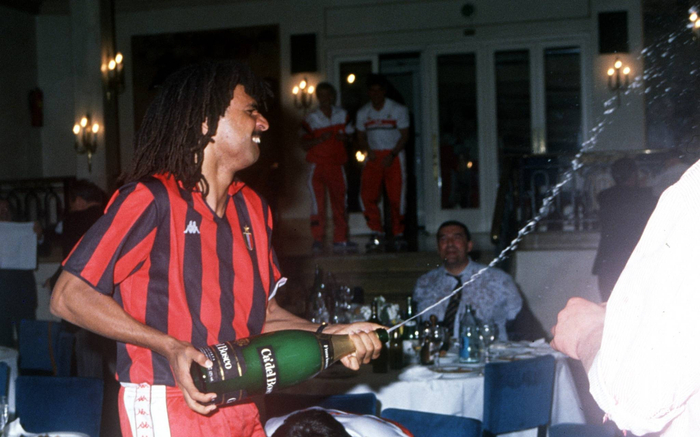 2026世界杯官方直播app下载入口-米兰老照片回顾路德·古利特|AC米兰|ac米兰_新浪体育_新浪新闻